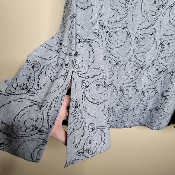 LulaRoe Bear Print T-Shirt Tunic Swing Top Gray Size XXS - Picture 7 of 10
